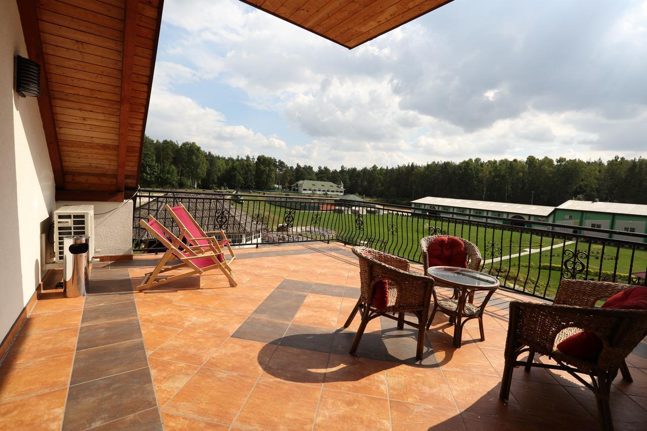 Malutkie Resort Radomsko Exterior photo